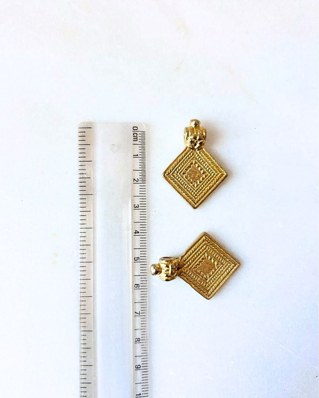 Textured Diamond Brass Charms – Pack of 3 Pieces - Image 4
