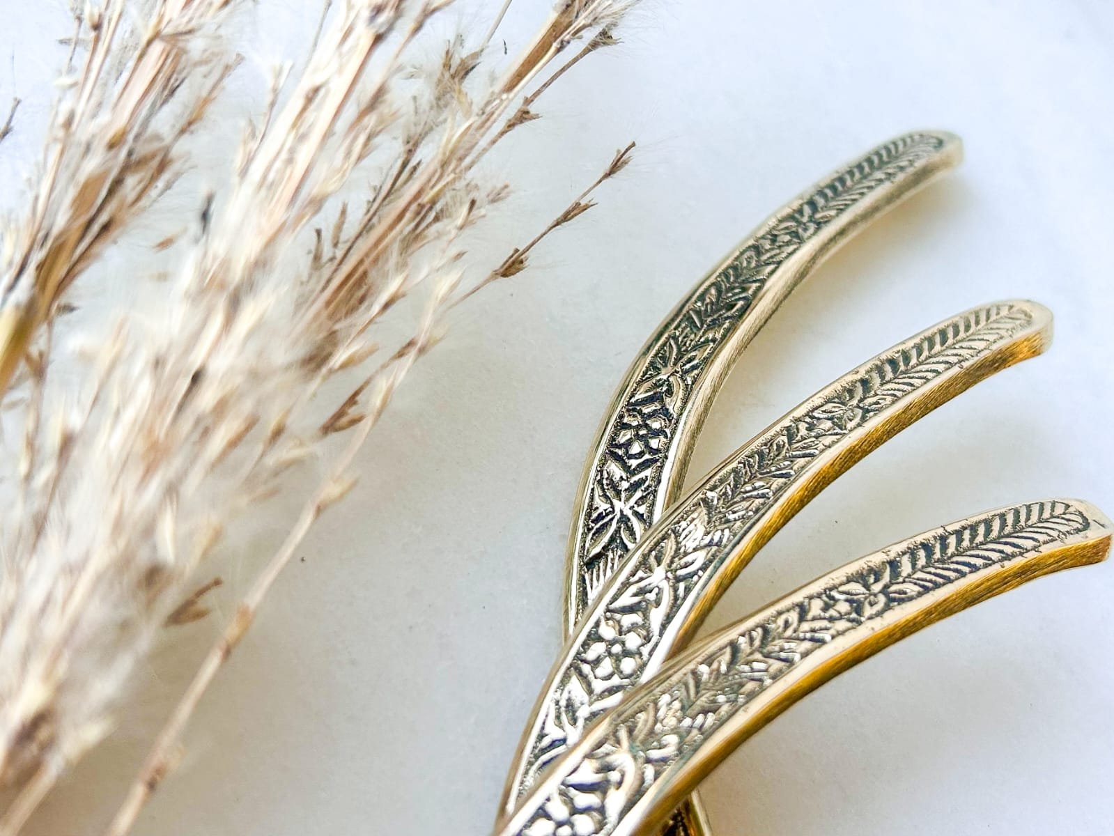 Floral Engraved Brass Choker - Image 3