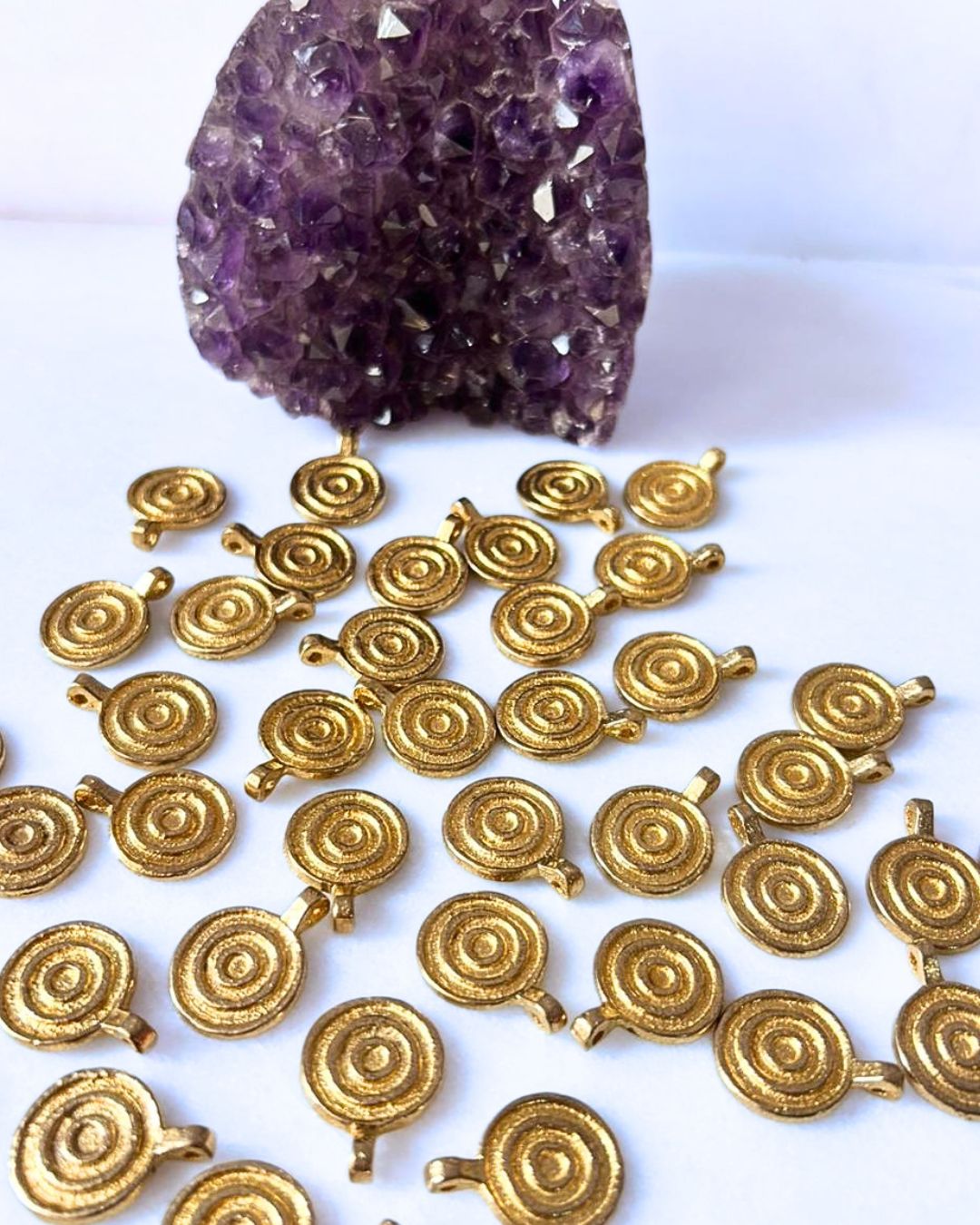 Big Circle Brass Charms – Pack of 5 Pieces - Image 2