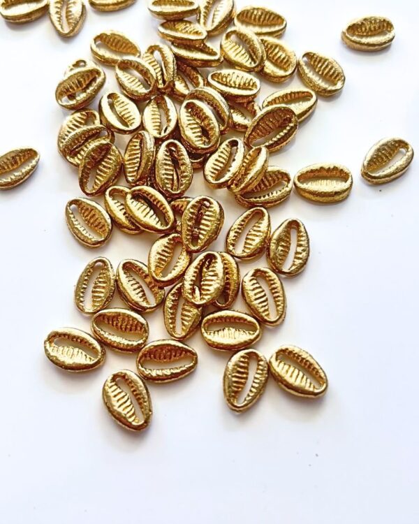 Small Shell Charms – Pack of 10 Pieces
