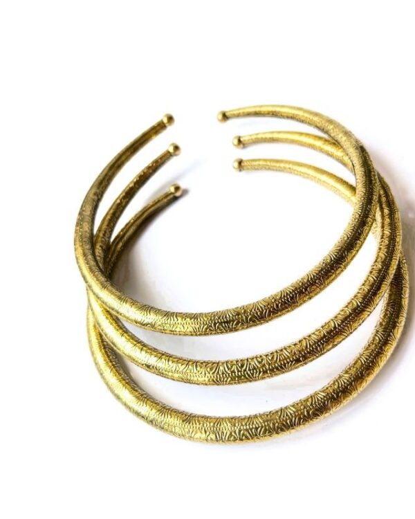 Detailed Embossed Finish Brass Choker