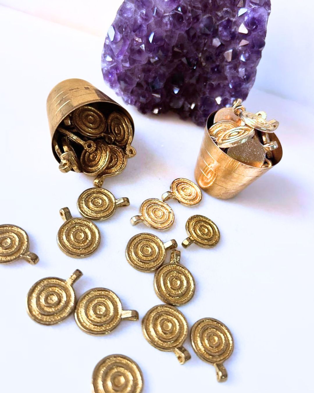Big Circle Brass Charms – Pack of 5 Pieces - Image 3