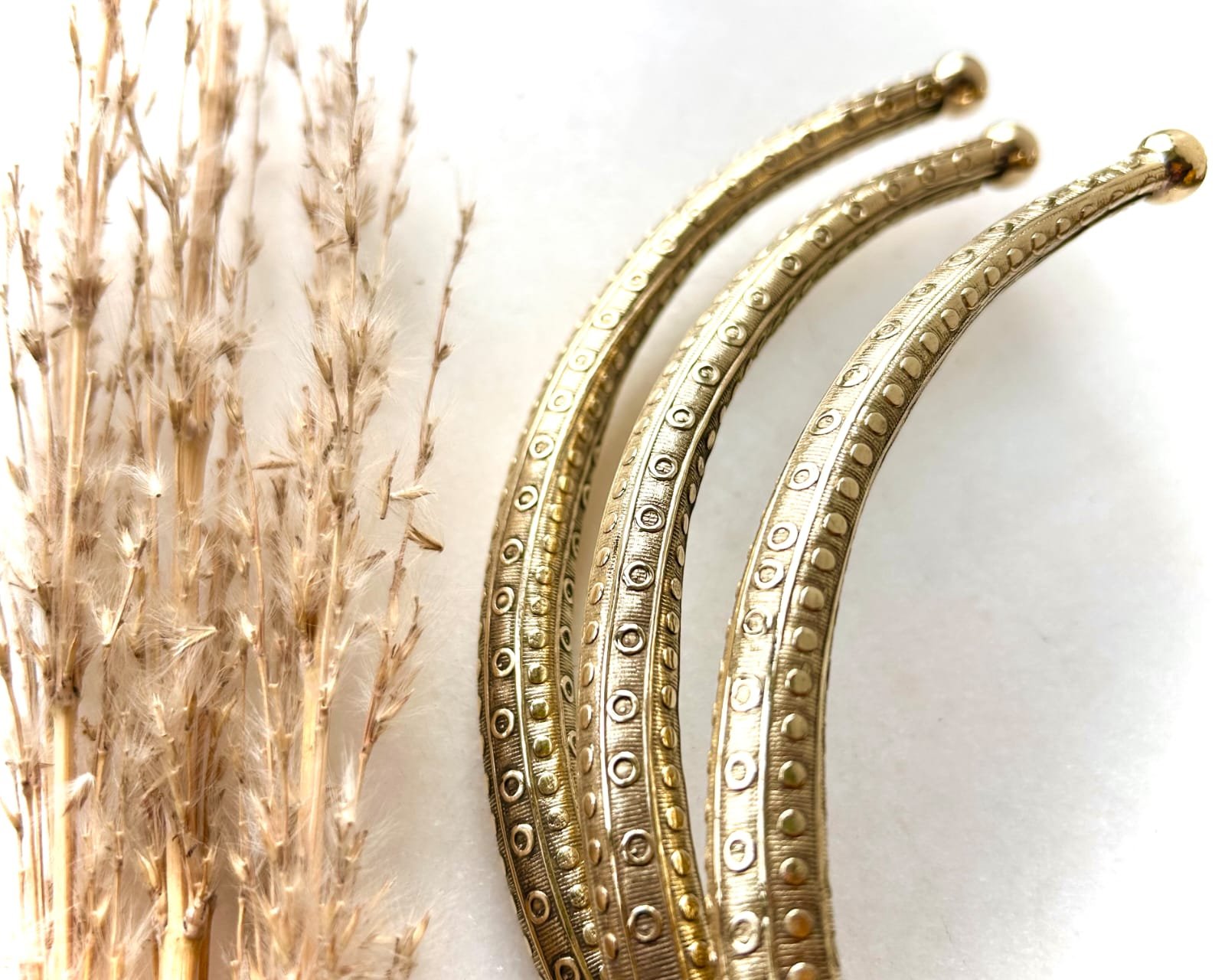 Open Scroll Brass Choker - Image 3