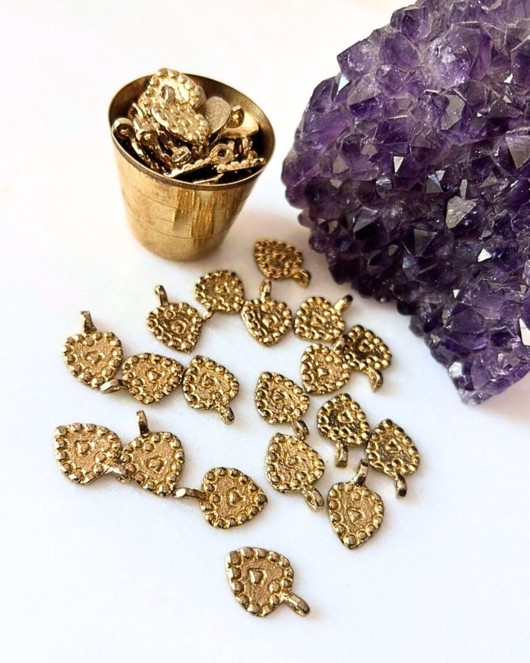 Decorative Teardrop Brass Charms – Pack of 10 Pieces - Image 2
