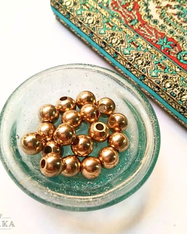 7mm Brass Round Beads – 20g ≈ 14 Beads