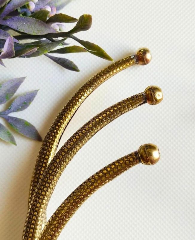 Honeycomb Finish Brass Choker - Image 2