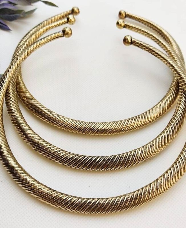 Twist Rope Finish Brass Choker - Image 5