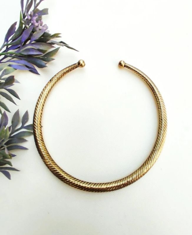 Twist Rope Finish Brass Choker - Image 2