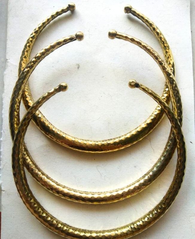Hammered Shine Finish Brass Choker - Image 5