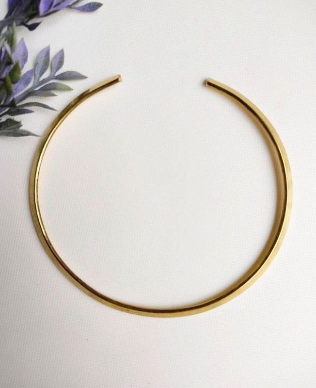 Radiance Sleek Minimalist Brass Choker - Image 4