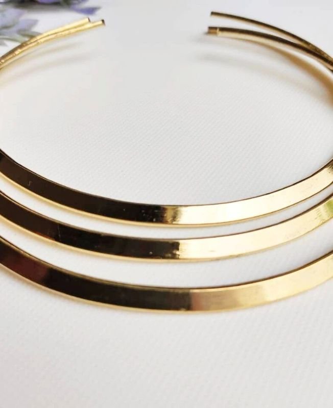 Radiance Sleek Minimalist Brass Choker - Image 2