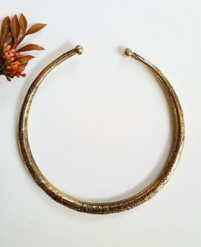 Vintage Garden Torque Brass Choker - Image 3