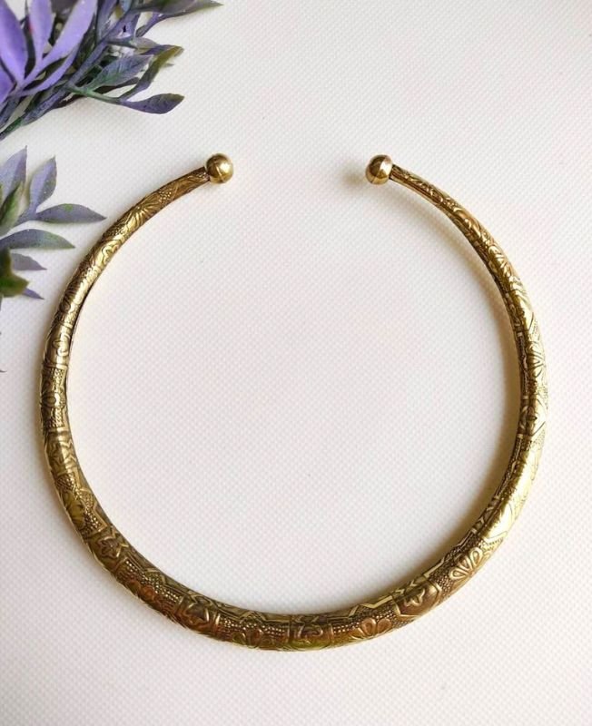 Tribal Finish Brass Choker - Image 2