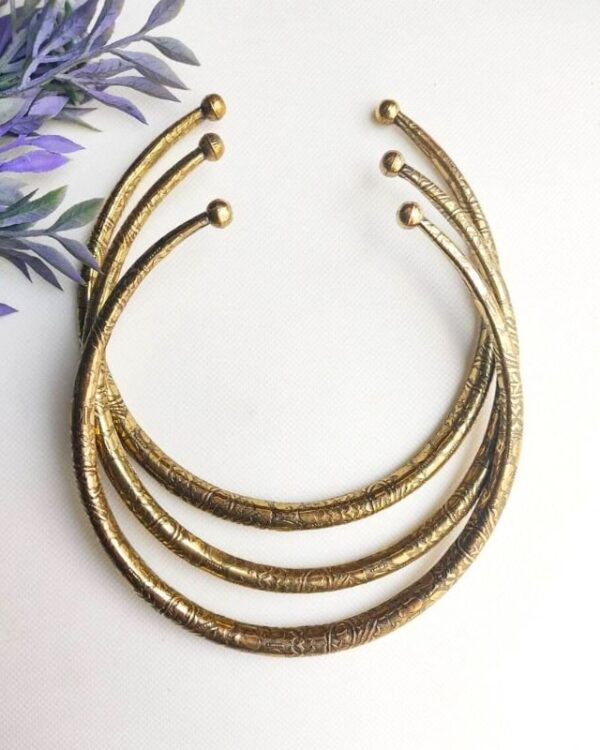Unique Finish Brass Choker