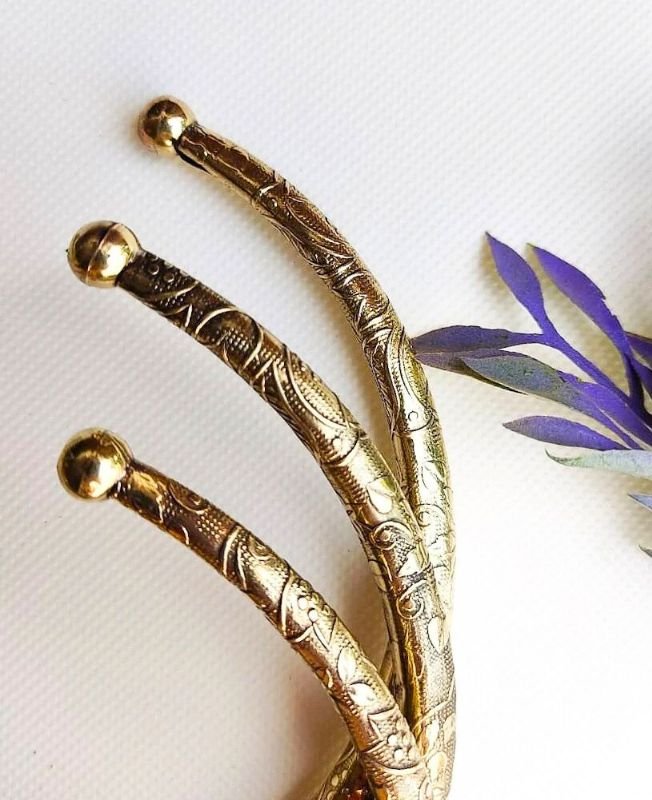 Geometric Finish Brass Choker - Image 4