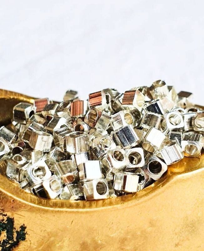 2.5mm Cube Silver-Filled Brass Beads – 10g - Image 5