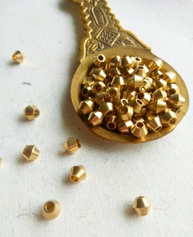 5mm Brass Geometric Beads – 10g