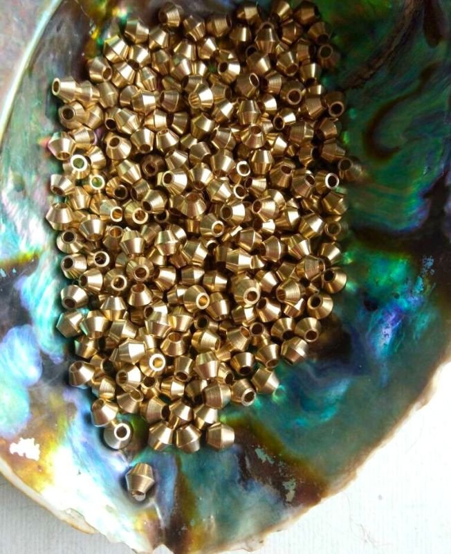 5mm Brass Geometric Beads – 10g - Image 2