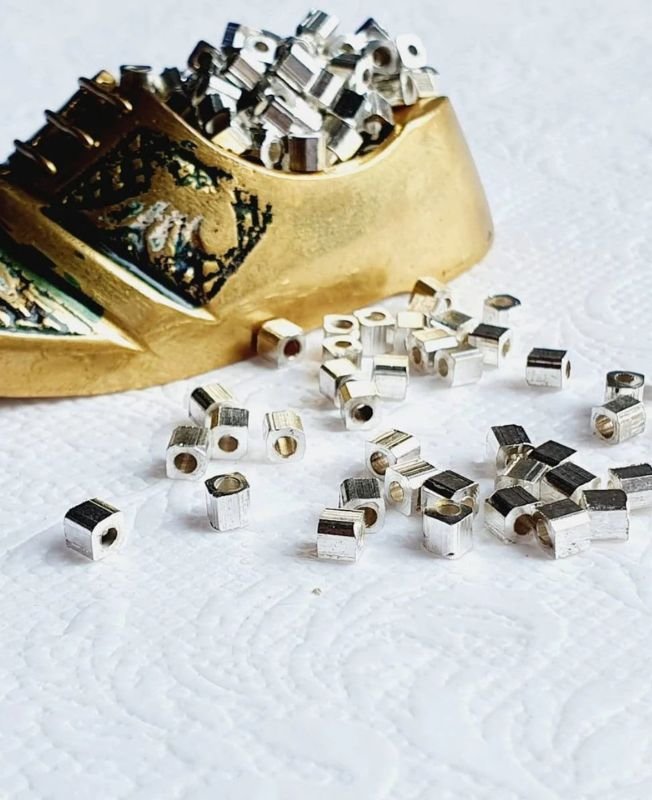3mm Cube Silver-Filled Brass Beads – 10g