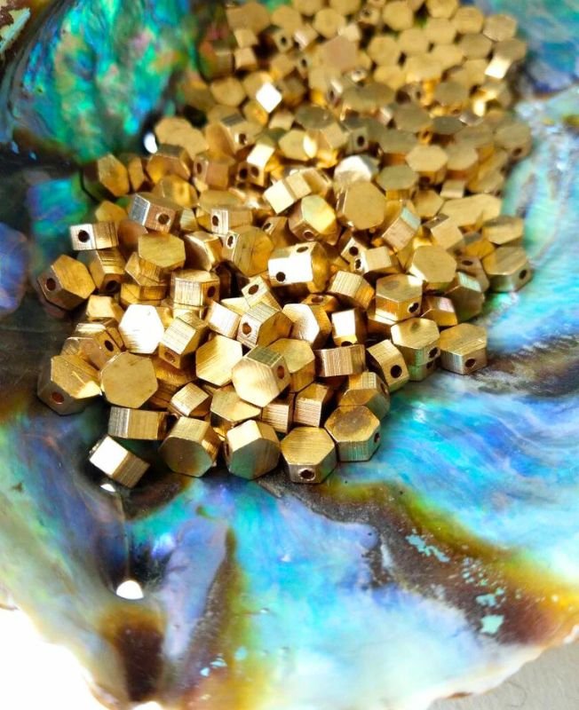 3mm Brass Geometric Hexagon Beads – 10g - Image 4