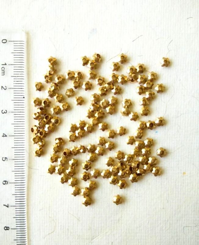 2.5mm Unique Brass Flower Tyre Beads – 10g - Image 4
