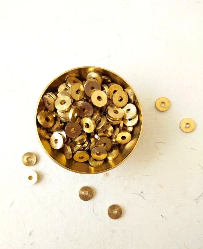1x7mm Brass Big Tyre Geometric Beads – 10g - Image 3