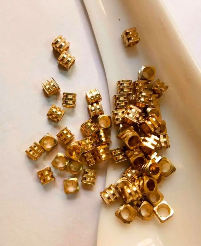 4mm Brass Square Geometric Beads – 10g - Image 6