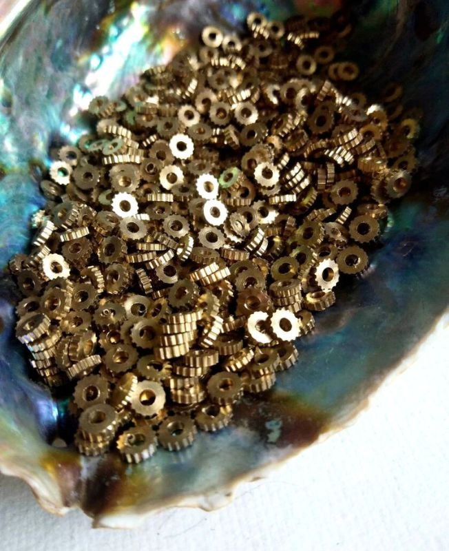 1.59mm Brass Donut Geometric Beads – 10g - Image 3