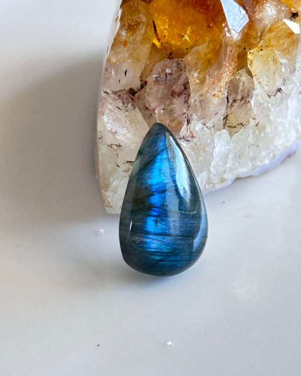 High Quality Labradorite Stone for Macrame Jewelry