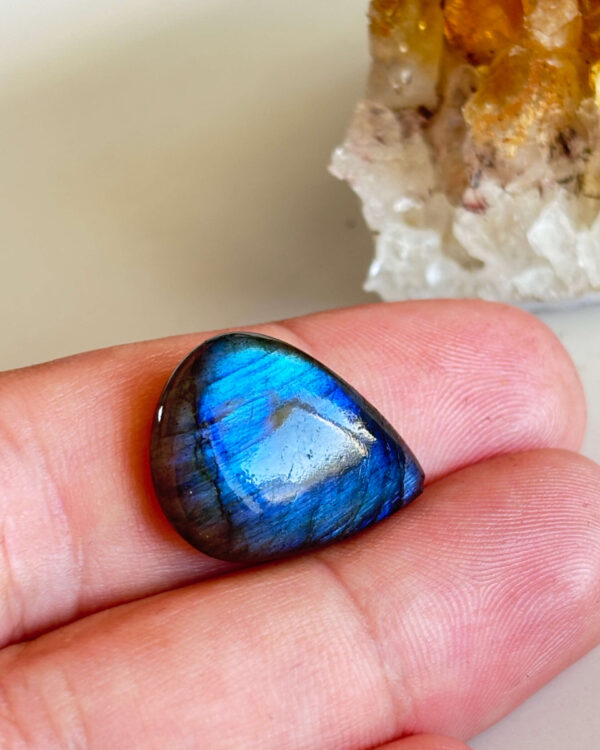 Premium Labradorite Gemstone for Jewelry Making