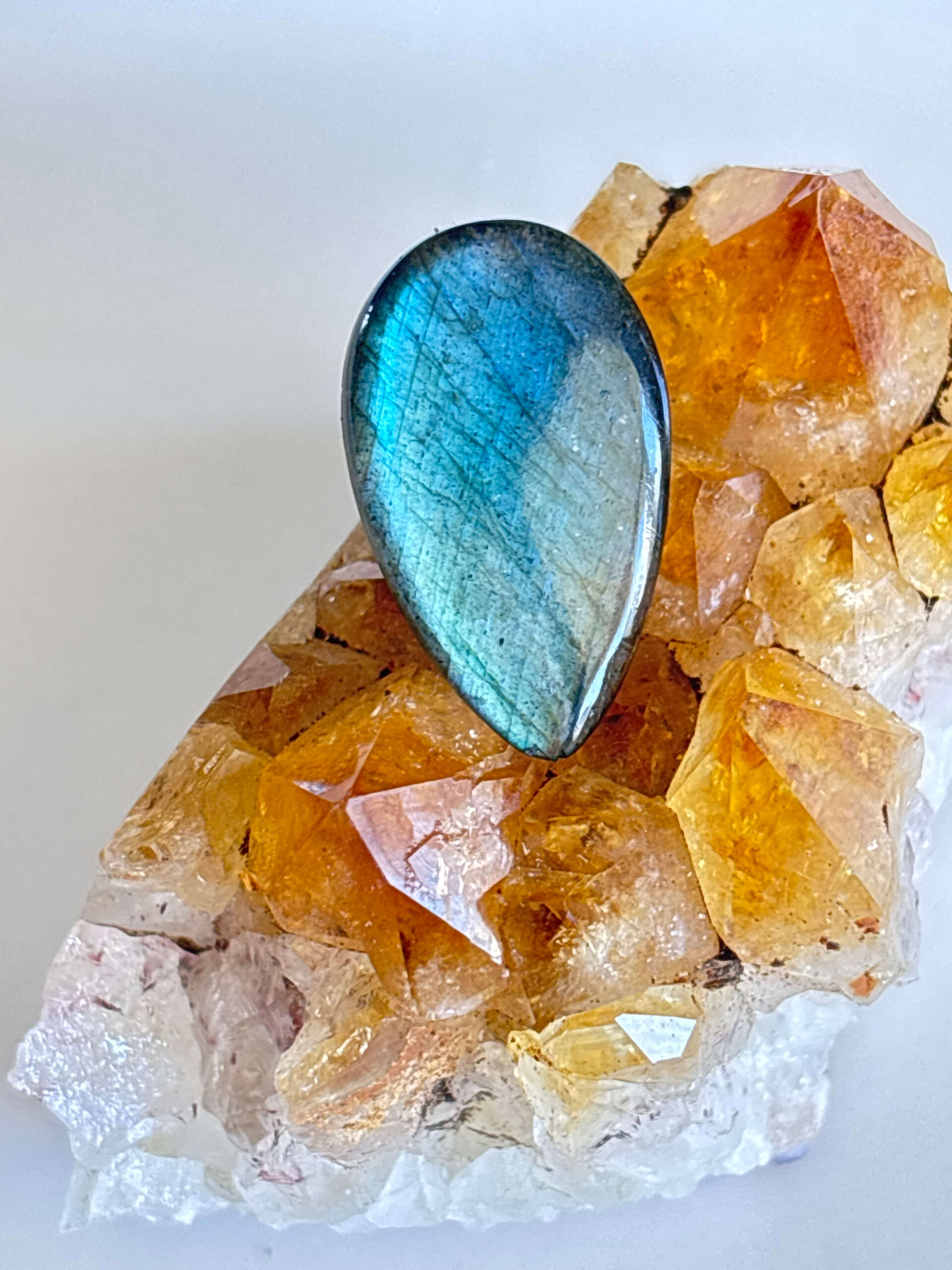 Premium Labradorite Cabochon – Natural Gemstone