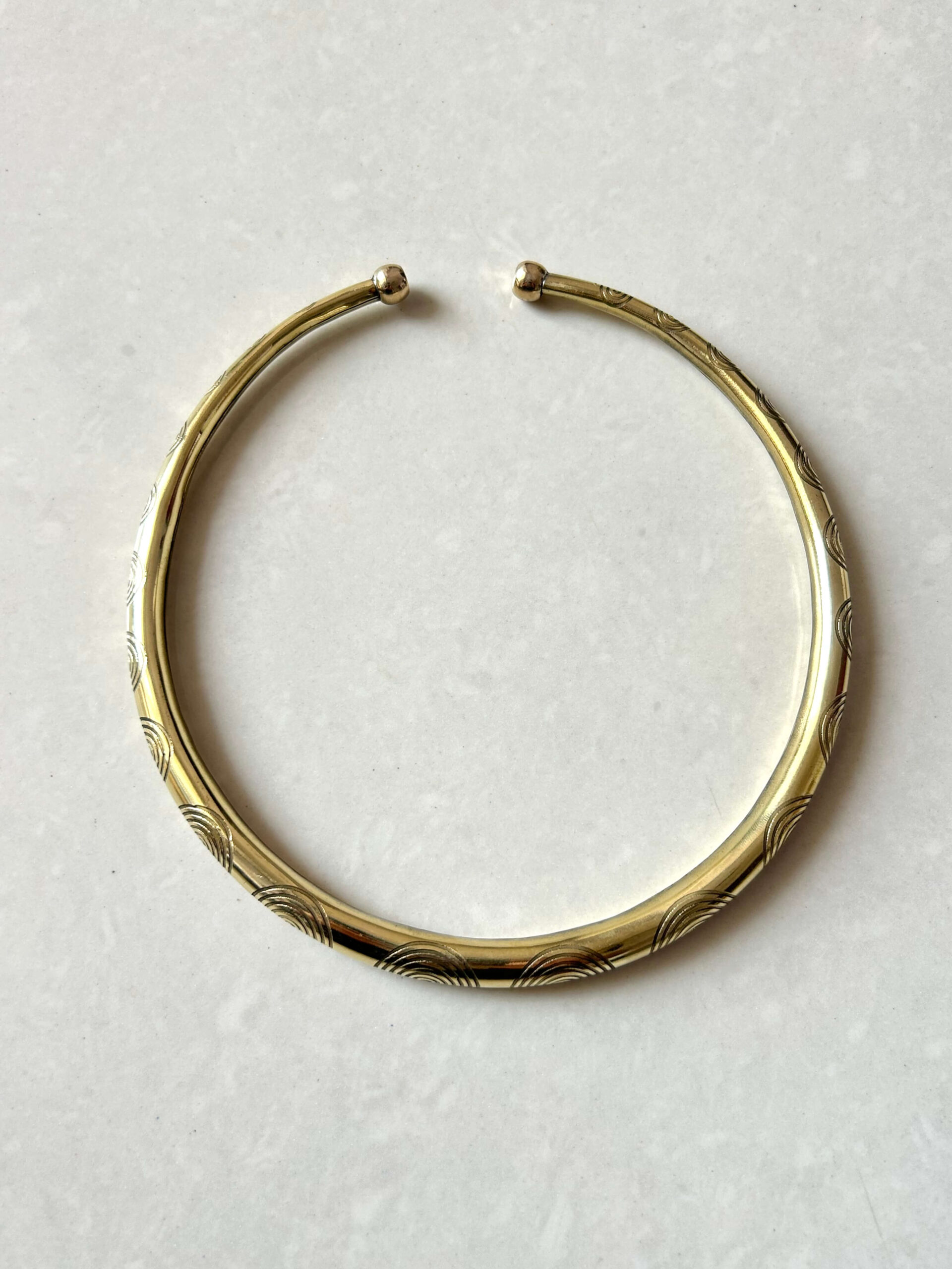 Arc Etched Design Brass Choker - Image 3