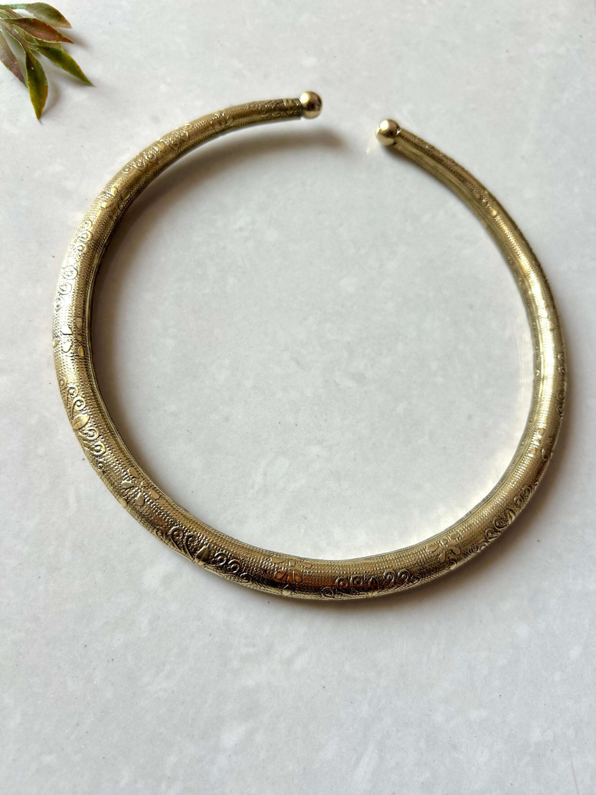 Royal Finish Brass Choker - Image 7