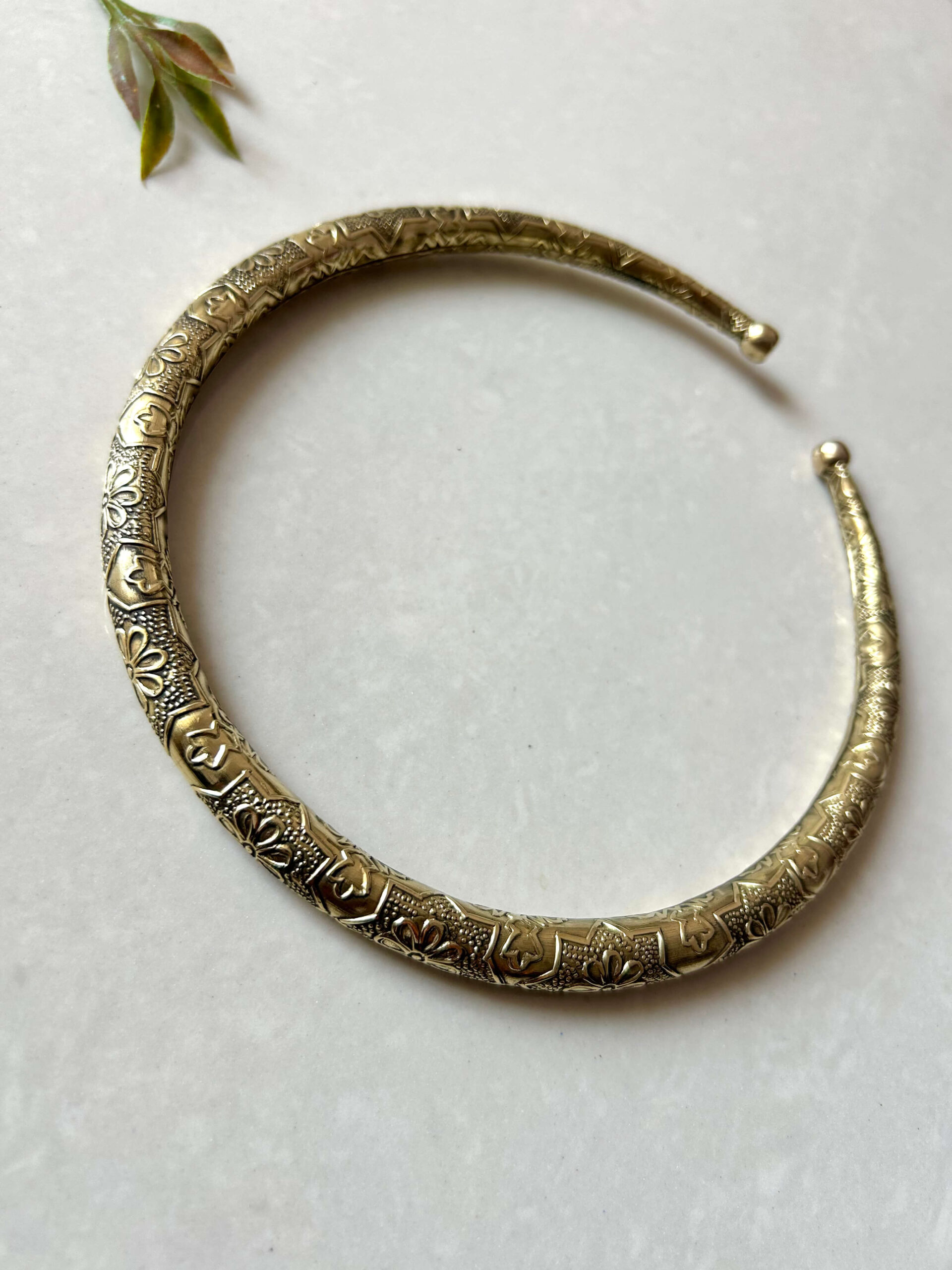 Tribal Finish Brass Choker - Image 7