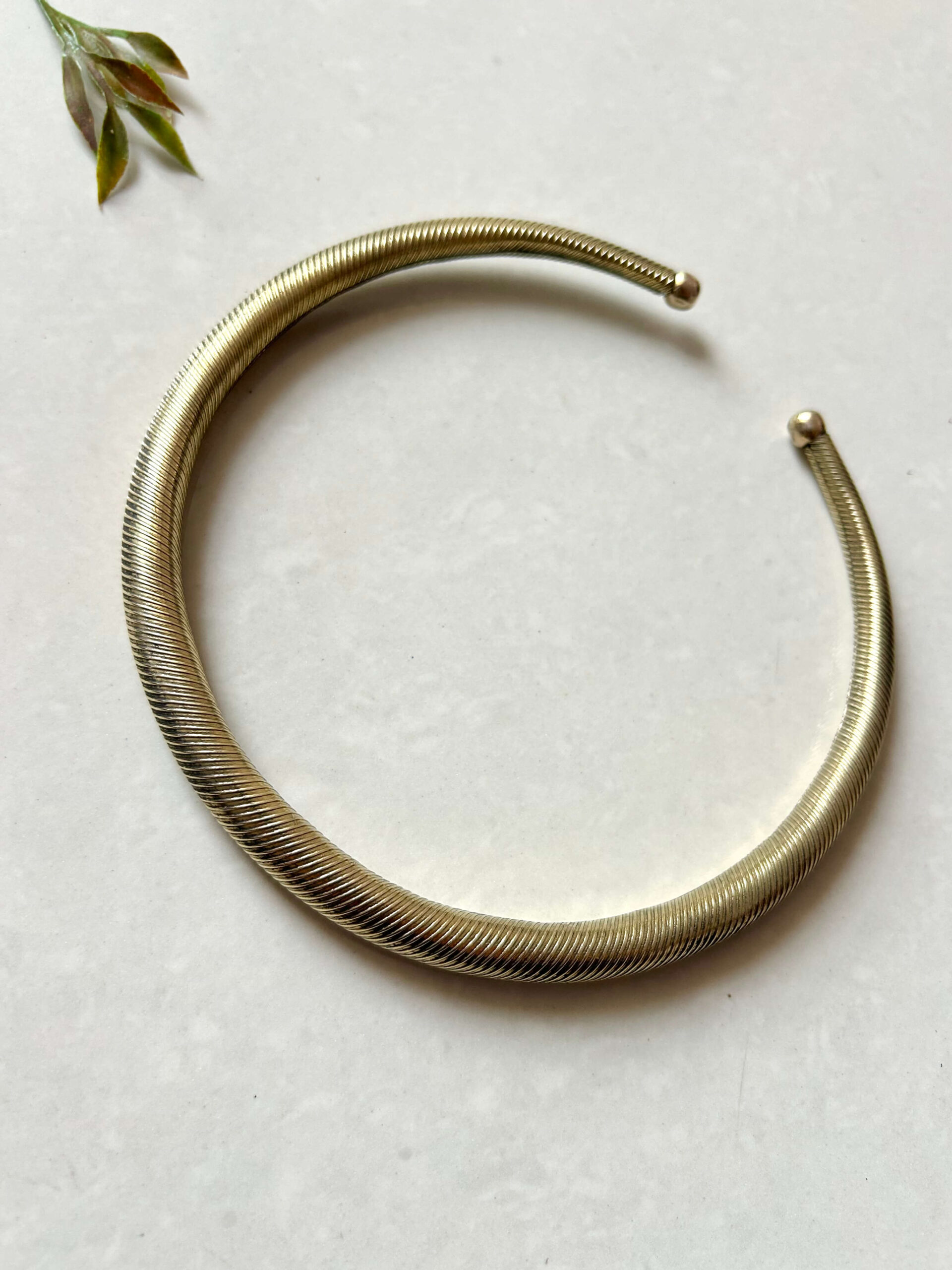 Twist Rope Finish Brass Choker - Image 7