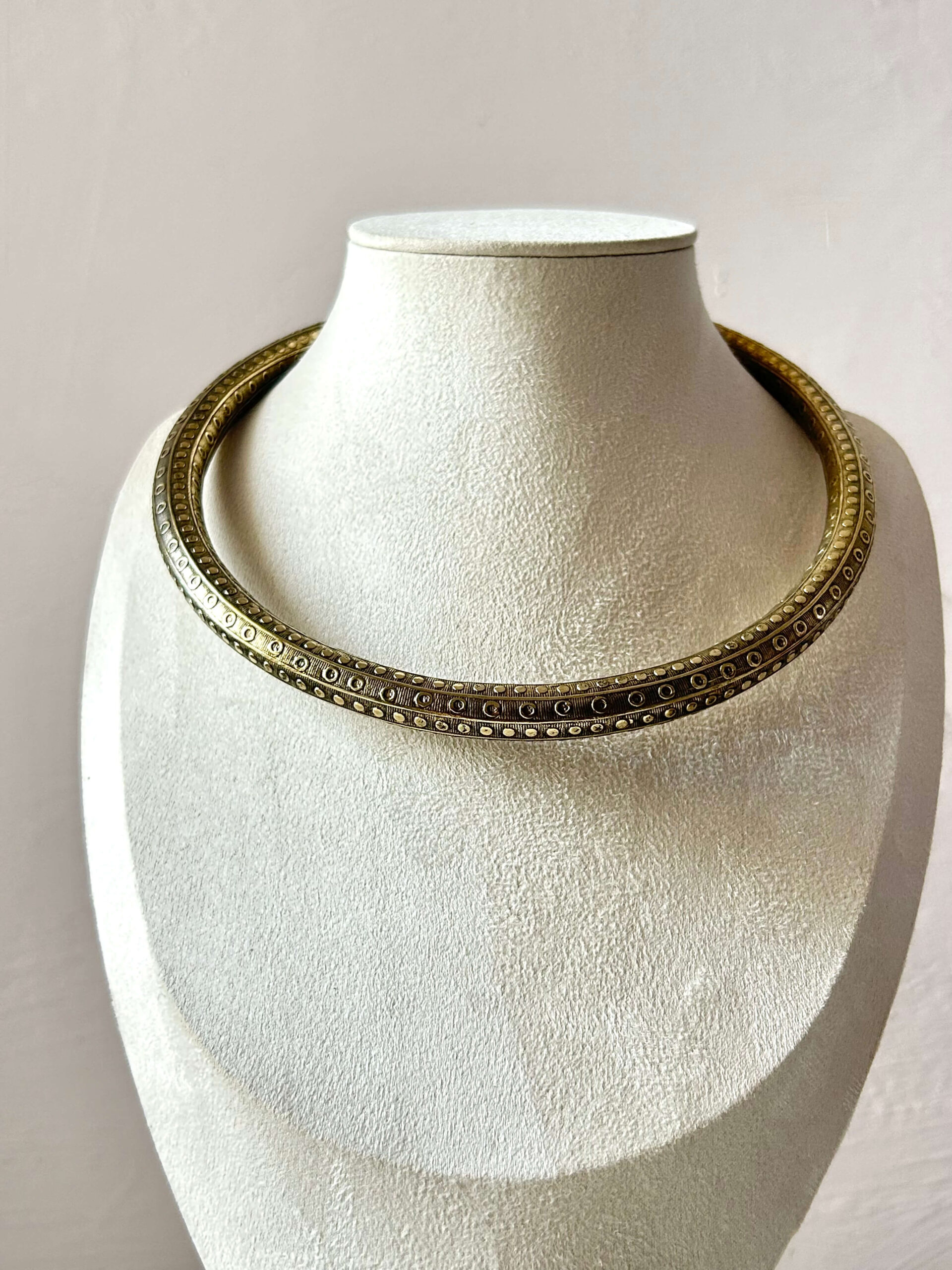 Open Scroll Brass Choker - Image 4