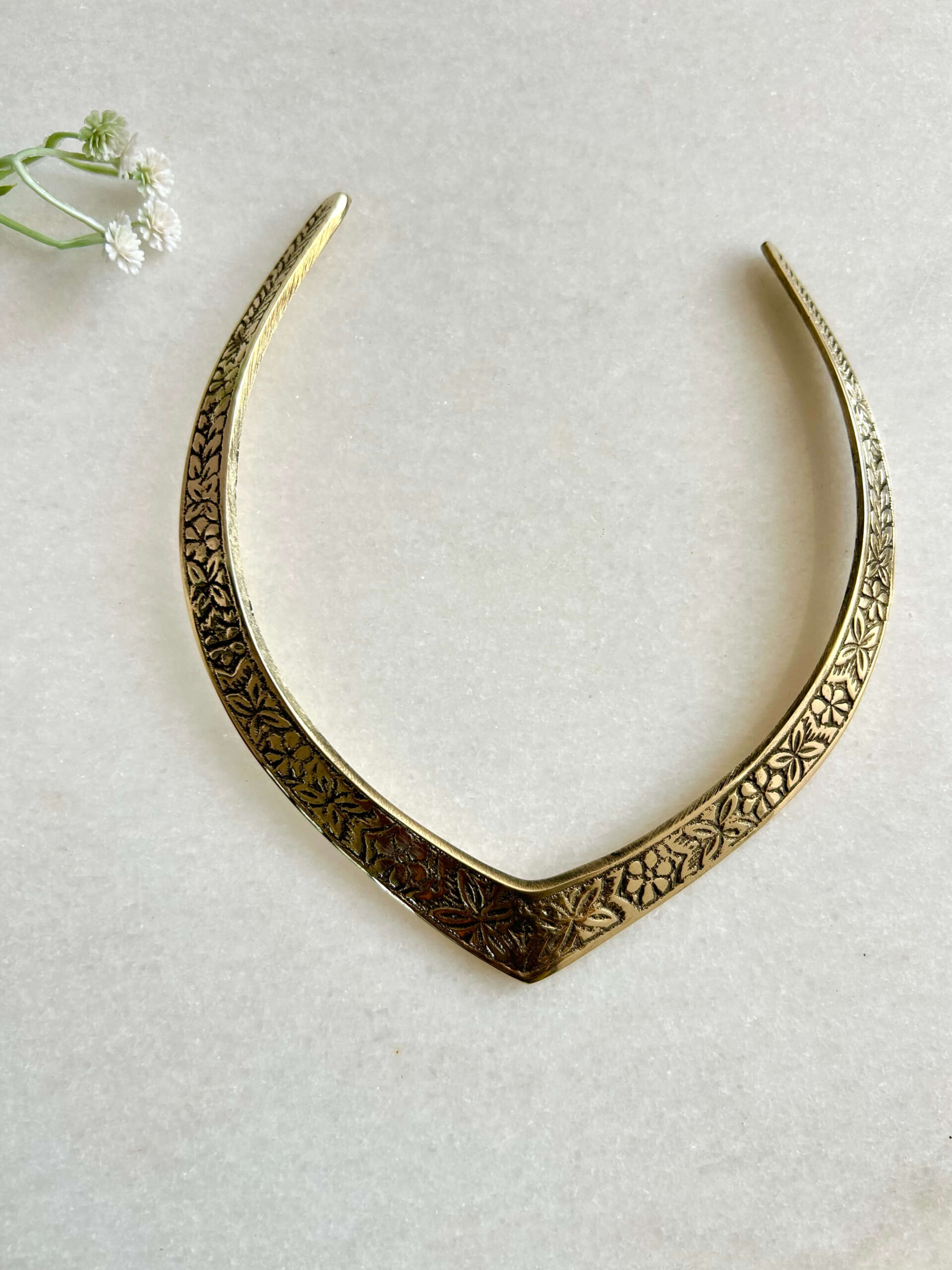 Floral Engraved Brass Choker - Image 5