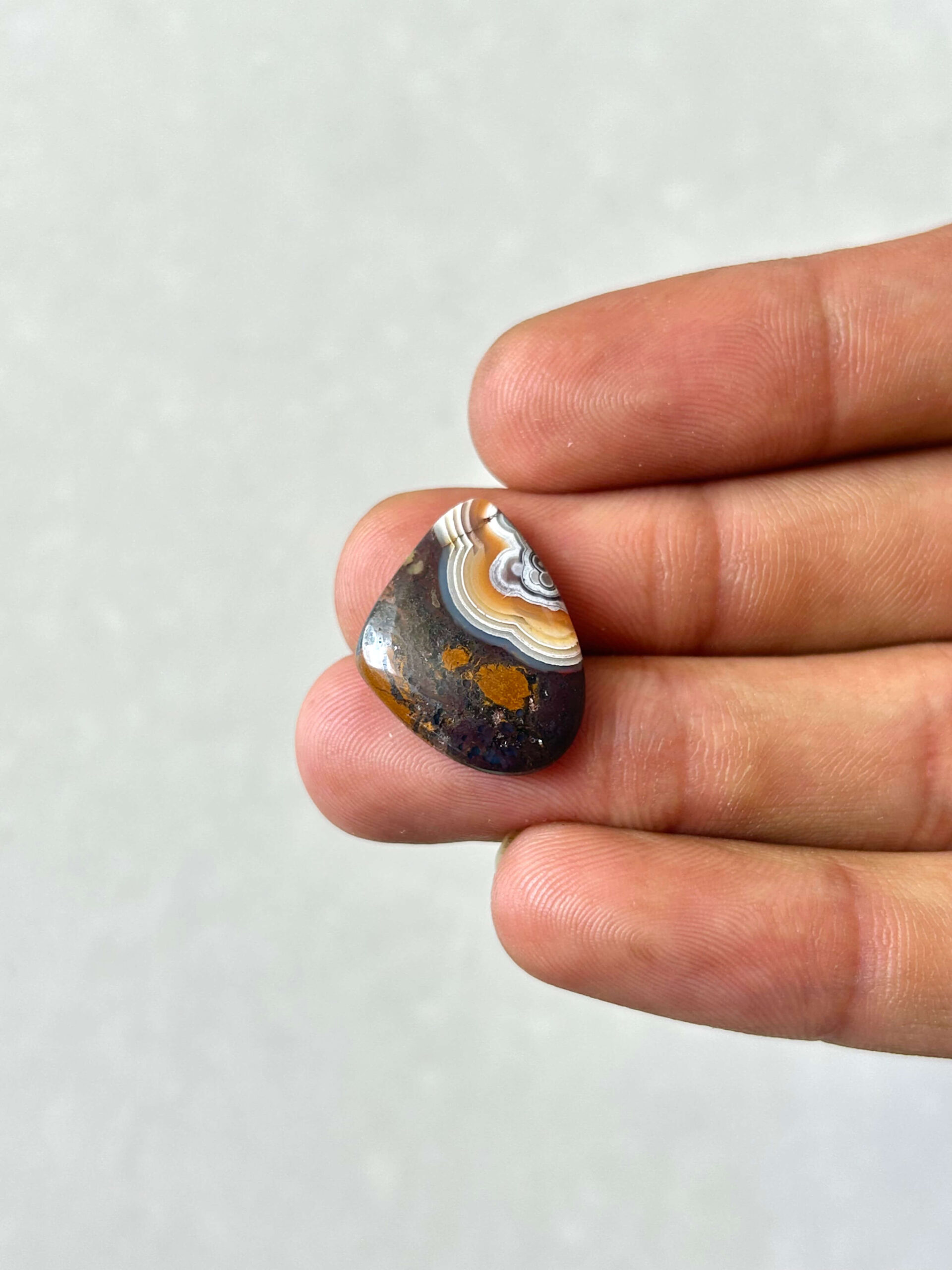 21mm Crazy Lace Agate Cabochon