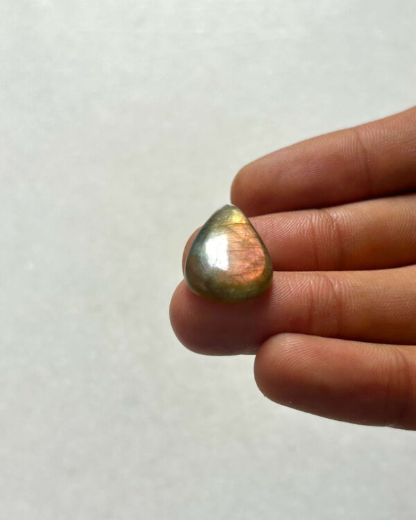 23mm Purple Labradorite Cabochon