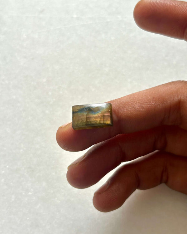 17mm Purple Labradorite Cabochon