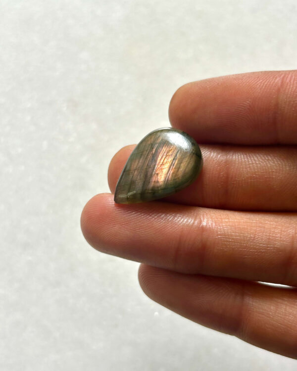 22mm Purple Labradorite Cabochon