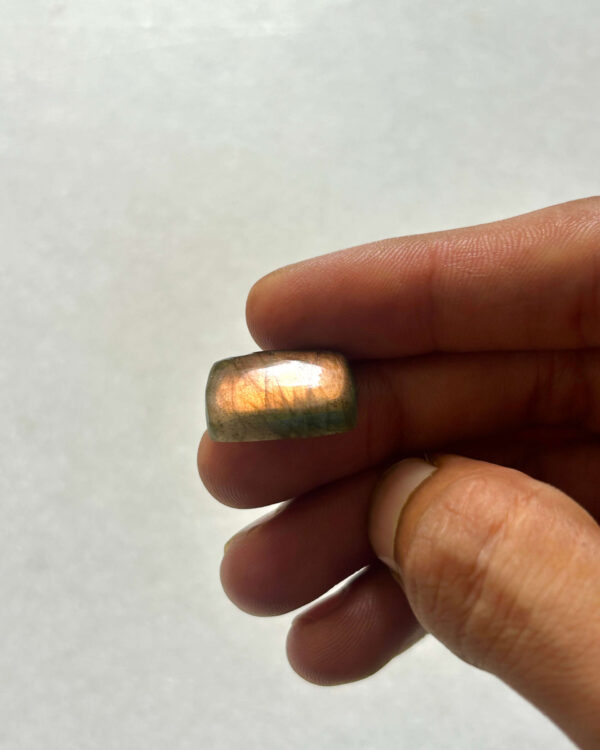 20mm Purple Labradorite Cabochon
