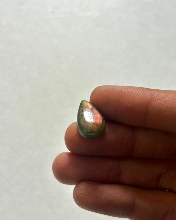 20mm Purple Labradorite Cabochon