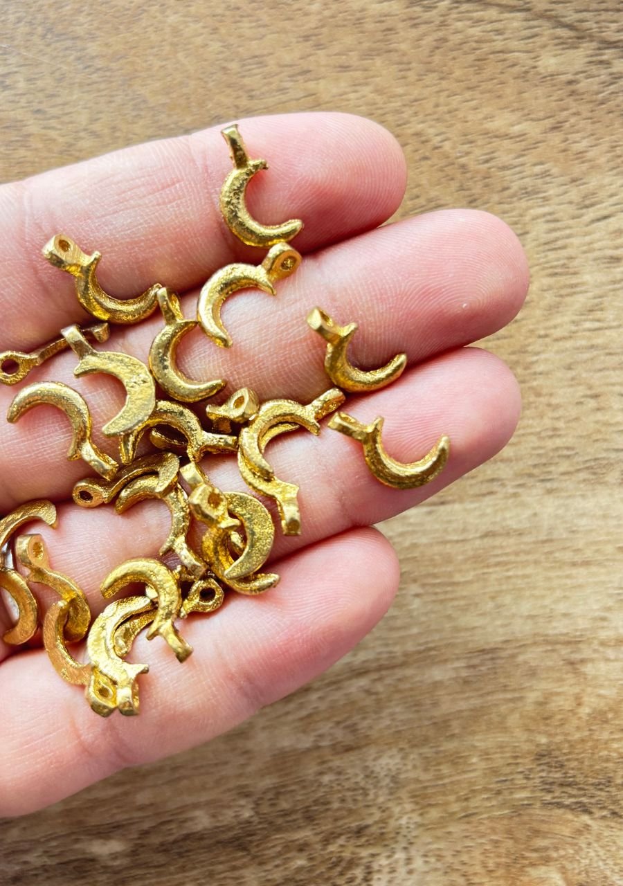 Small Moon Charms – Pack of 10 Pieces - Image 2
