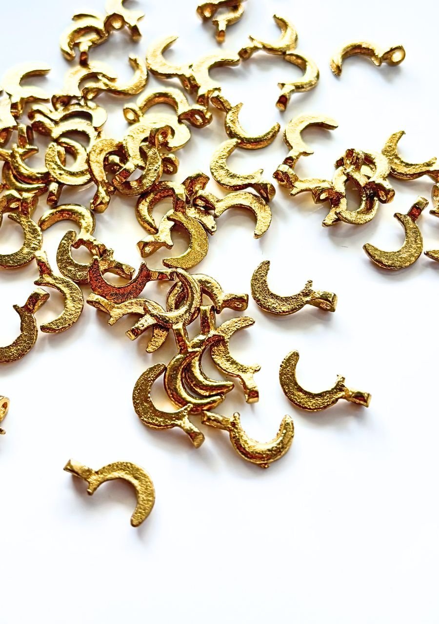 Small Moon Charms – Pack of 10 Pieces - Image 4