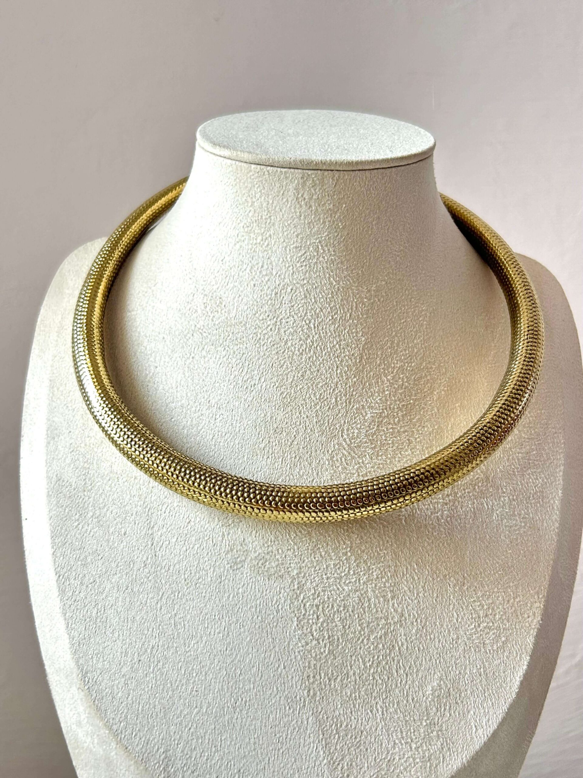 Honeycomb Finish Brass Choker - Image 5