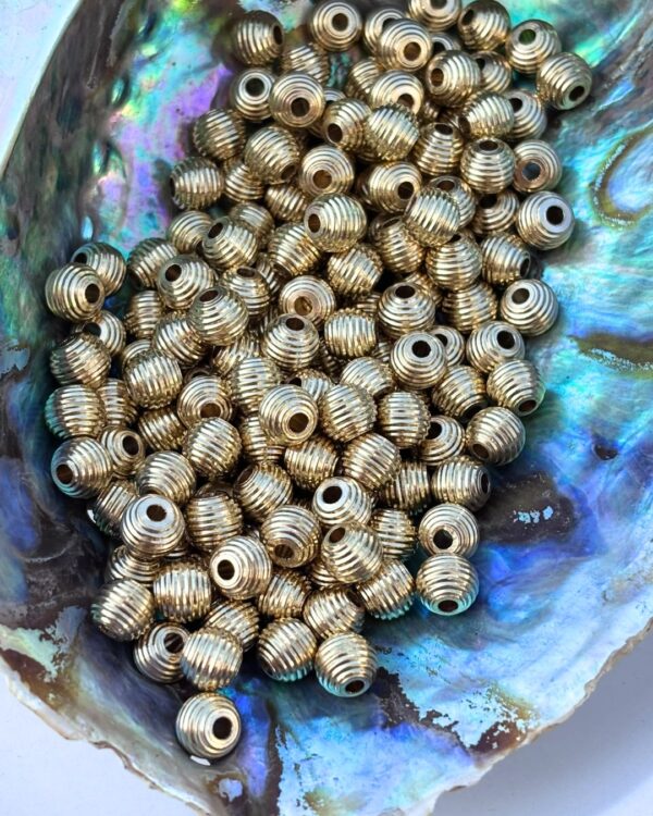 7mm Brass Ribbed Spherical Beads – 10g