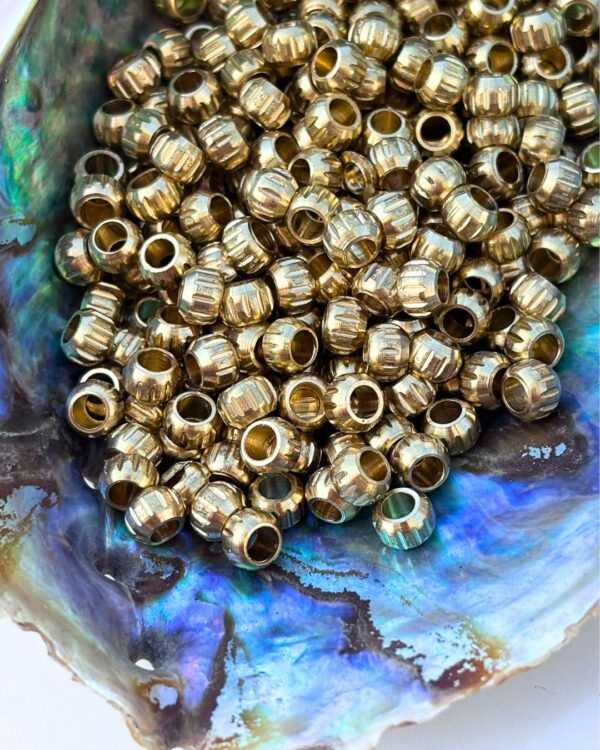 4.5mm Brass Ribbed Barrel Beads – 10g
