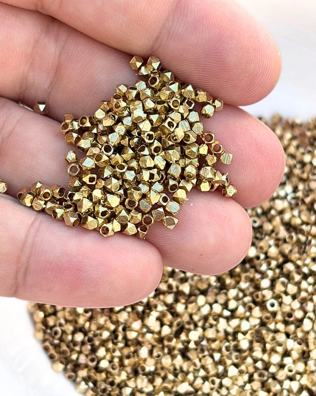 2mm Diamond Cut Beads – 10g - Image 3