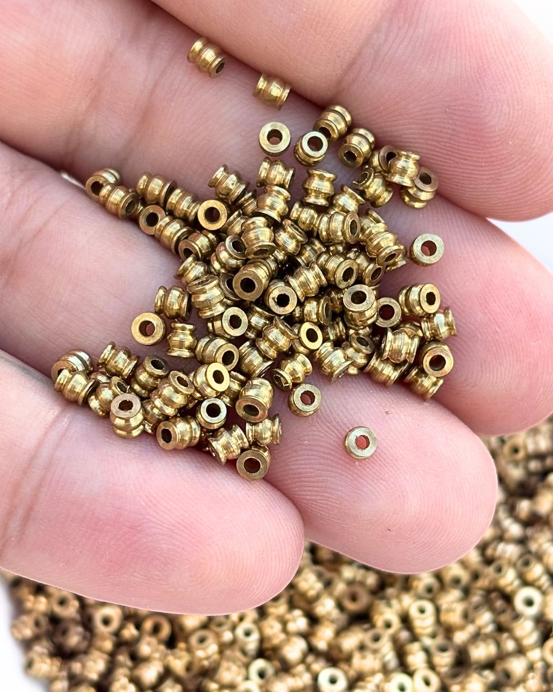 3mm Brass Grooved Barrel Beads – 10g - Image 3